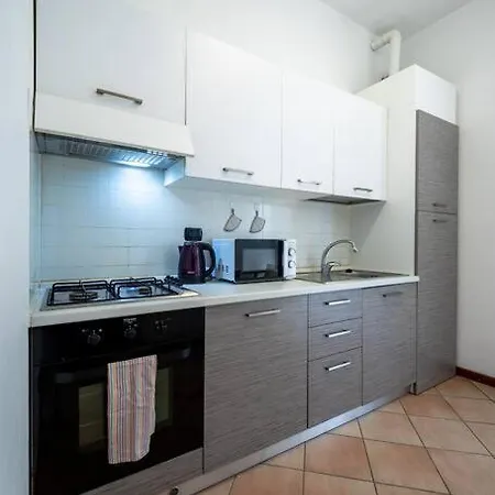 Cozy Two-room Flat In * Vicenza