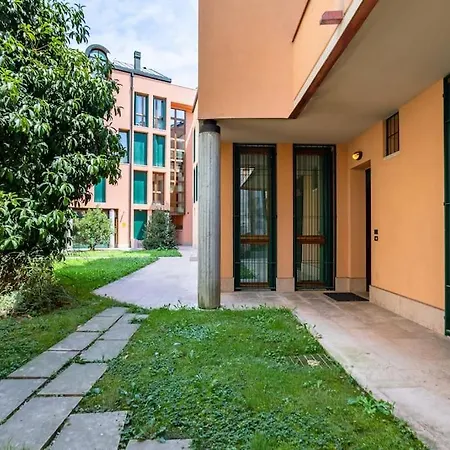 Apartment Cozy Two-room Flat In