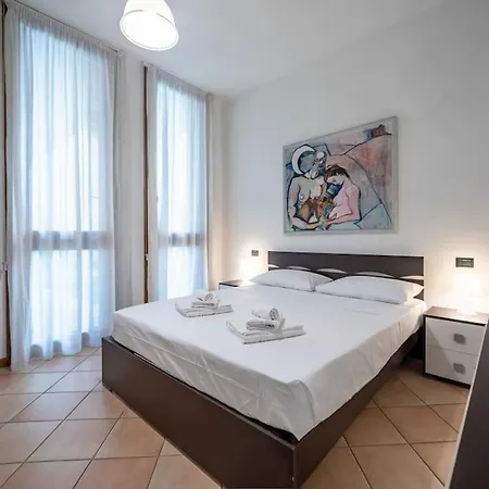Cozy Two-room Flat In Appartamento