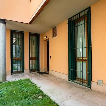 Cozy Two-room Flat In Lejlighed *