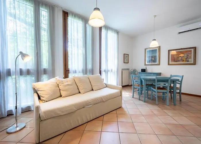 Cozy Two-room Flat In Appartement Vicenza