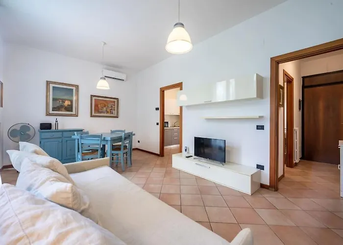 Cozy Two-room Flat In * Vicenza